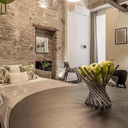 Vicolo Dei Duelli Industrial Ferrara