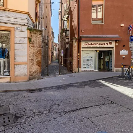 Vicolo Dei Duelli Industrial Apartamento Ferrara